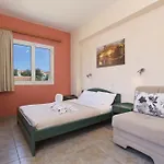 شقة Theodora &