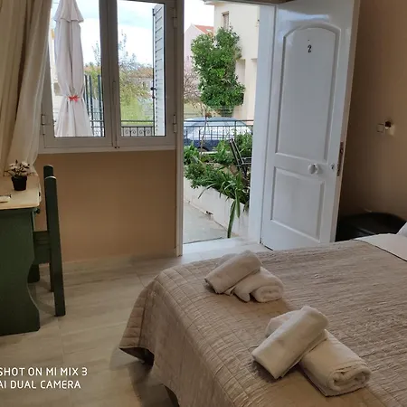 Apartment Theodora &