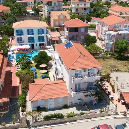 Apartment Theodora &