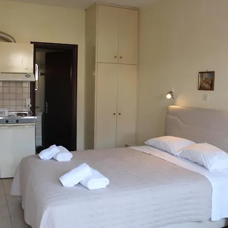 Theodora & Apartament *