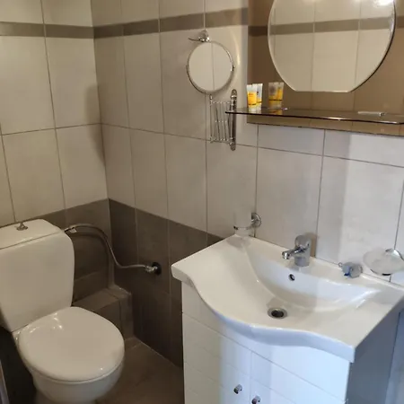 Theodora & Apartament Skala (Kefalonia)
