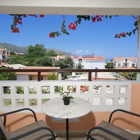 Apartament Theodora & *