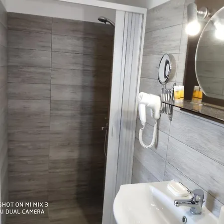 Apartament Theodora & *