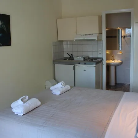 Theodora & Apartament